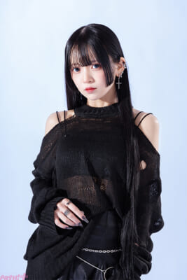 06
