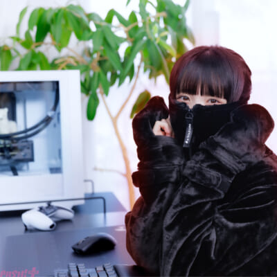 08