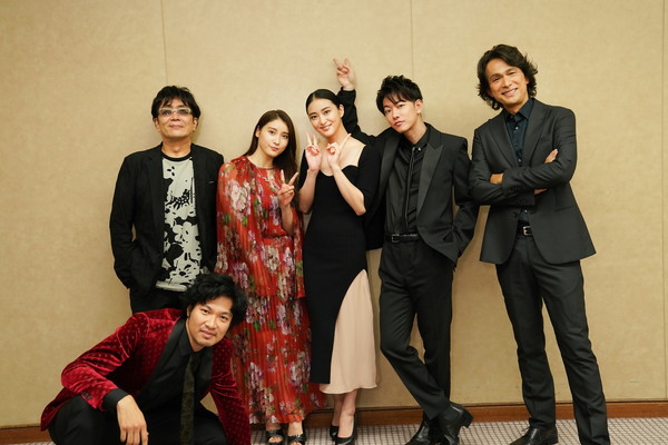 るろうに剣心　クリアファイル　8枚　佐藤健　武井咲　土屋太鳳　新田真剣佑 るろうに剣心 クリアファイル 8枚 佐藤健 武井咲 土屋太鳳 新田