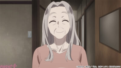 (4)