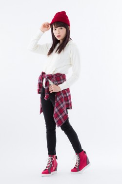 madomagi_sneakers_Kyoko_model003