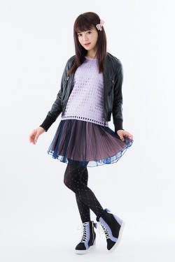 madomagi_sneakers_homura_model006