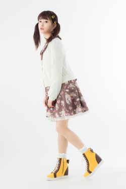 madomagi_sneakers_mami_model003