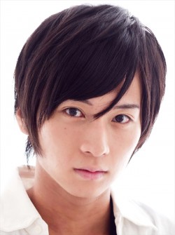 【荒牧慶彦】アー写_1130