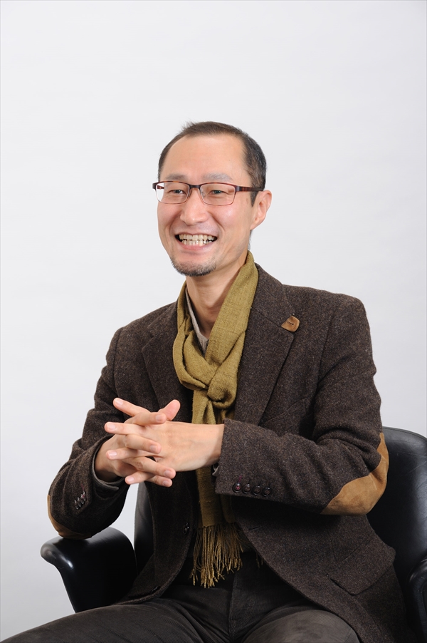 写真：尾崎プロデューサー_R