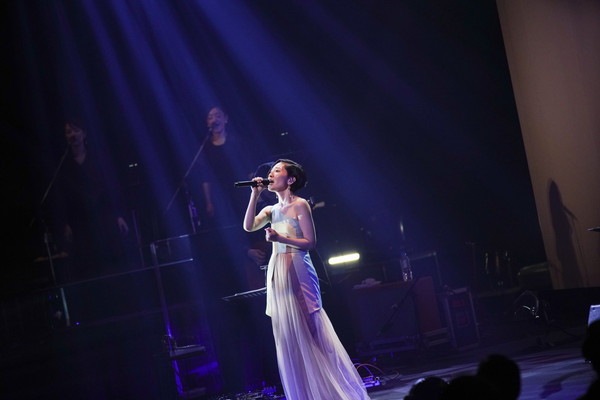 坂本真綾 今日だけの音楽 を高らかに歌い上げたlive Tour 19東京ファイナル公演をレポート Pash Plus
