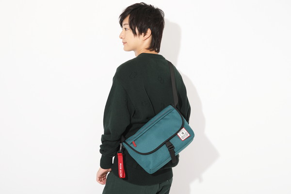 ヒロアカ デクたち6人のショルダーバッグ スマホケースがsupergroupiesより登場 ポップなデザインに注目 ライブドアニュース