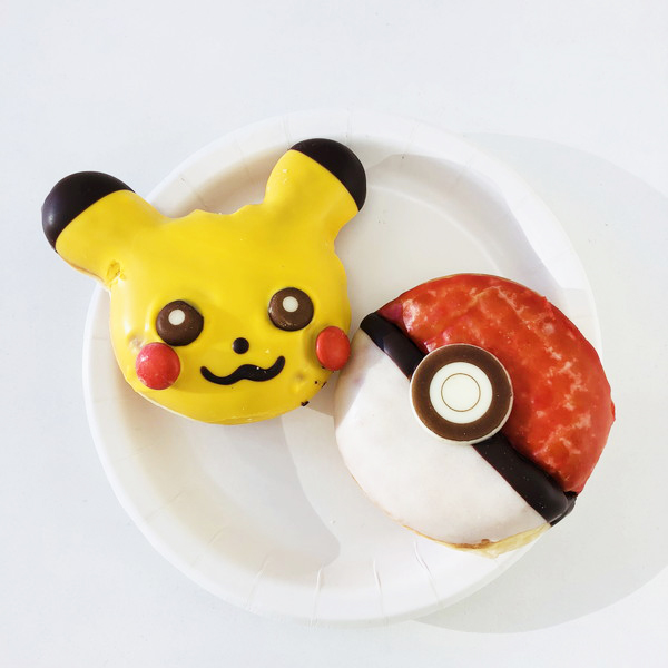 ミスド ポケモン かわいすぎるピカチュウドーナツを食べてみた ゲームのおともに最高の相棒ドーナツ Pash Plus