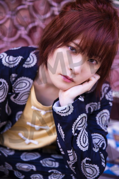表紙 特典公開 声優 永塚拓馬さんの1stフォトブック 永塚拓馬 In シンガポール Photograph Journey Pash Plus