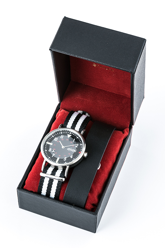 Days からトートバッグ 腕時計 ブレスレットが発売 Pash Plus